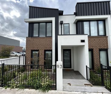 4 Bedroom Townhouse In The Heart Of Wollert - Photo 4