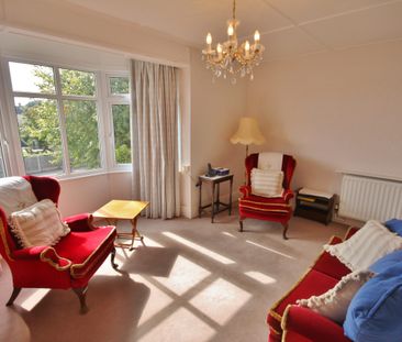 Two-Bedrooms Maisonette - Photo 2