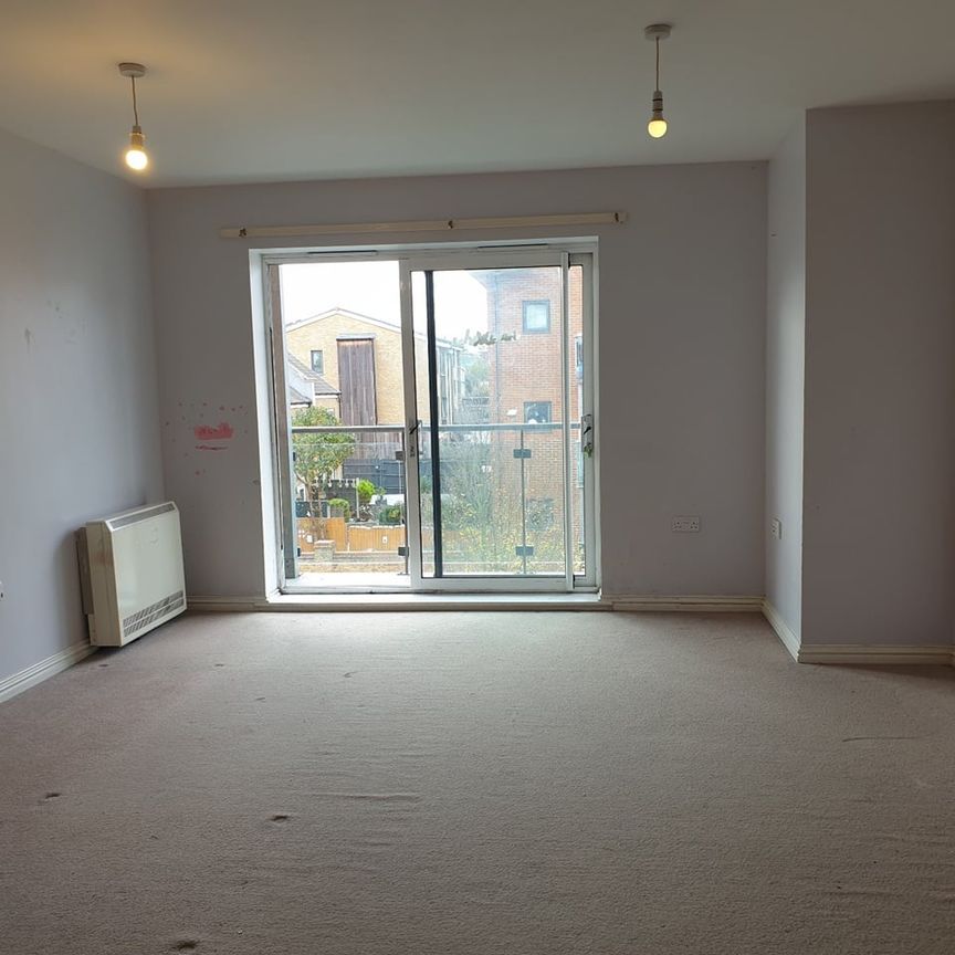 1 Bed Flat, Greenwich House, SE13 - Photo 1