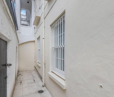 Studio to rent - Photo 6