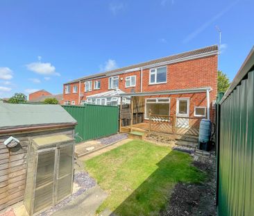 2 bedroom end of terrace house to rent - Photo 4