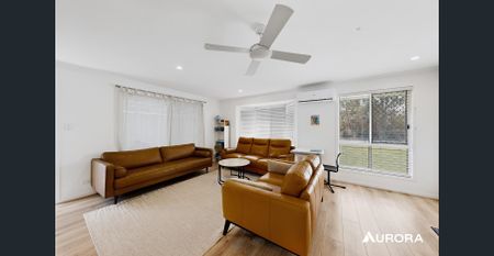 PRIVATE, PEACEFUL LIVING IN THE HEART OF CLEVELAND ! - Photo 3