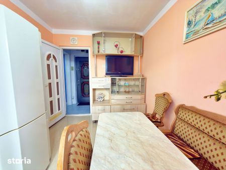 Apartament cu 3 camere de închiriat în zona Intim - Photo 4