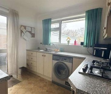 Coppice Avenue, Ferndown, BH22 - Photo 6