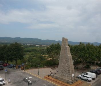 Location Appartement 1 pièce 34m² PIERREFEU DU VAR 83390 - Photo 1