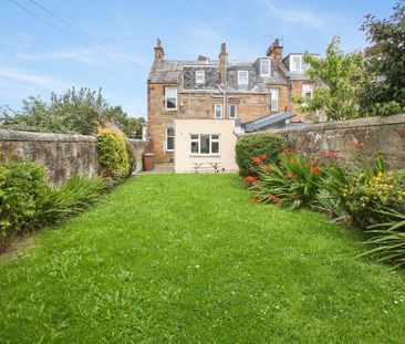 4 bedroom semi-detached house to rent - Photo 6