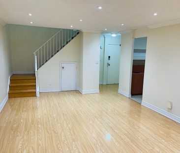 For Lease - 3025 The Credit Woodlands Road Unit# 330, Mississauga, ... - Photo 6