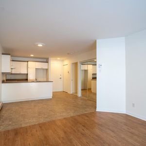 1 CH - 1 SDB - Saint-Charles-Borromée - $1,145 /mo - Photo 2