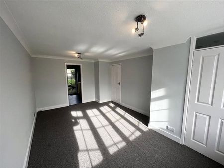 2 bedroom house to rent Linden Grove, Sandiacre, Nottingham, NG10 - Photo 2