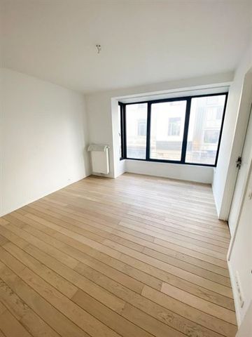 Quartier Vert Chasseur! Superbe appartement- 3 chambres avec grande TERRASSE - Foto 4