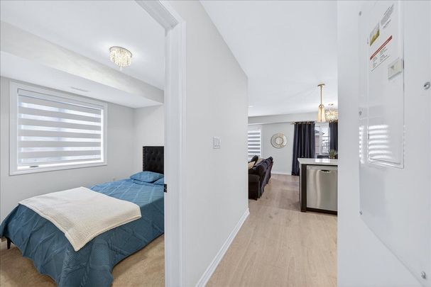 For Lease - 41 Pumpkin Corner Crescent Unit# 4, Barrie, Ontario - Photo 1