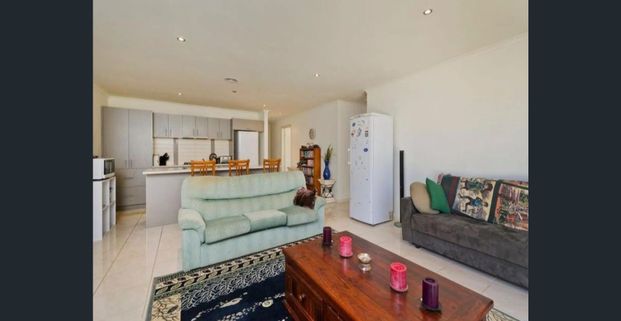 Family home in convenient location! - Photo 1