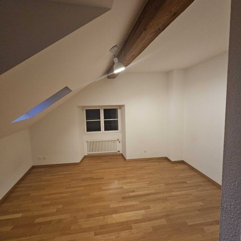 appartement de 3 pièces au 1er étage, dans les combles à louer - Photo 1