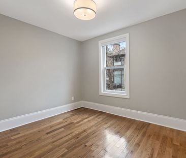447 Green Avenue, Vanier North, Ottawa, ON - Photo 5