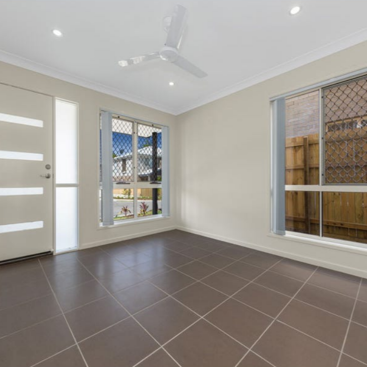 SPACIOUS HOME PERFECT FOR YOUR FAMILY! - Photo 1