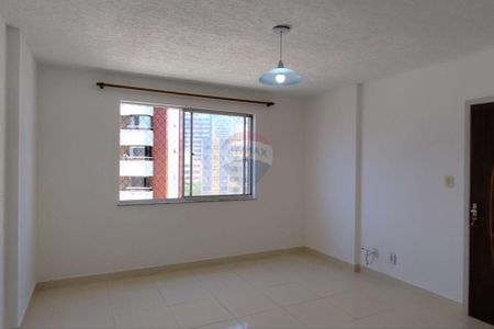 Locação - Apartamento 2 quartos mais dependência completa na Pituba. Excelente localização! - Photo 3