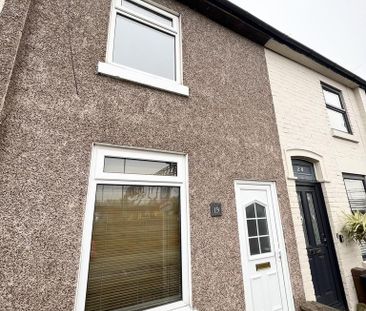 2 bedroom terraced house to rent - Photo 4
