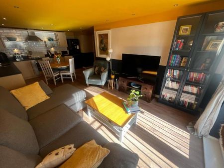 2 bedroom apartment to rent - Photo 2