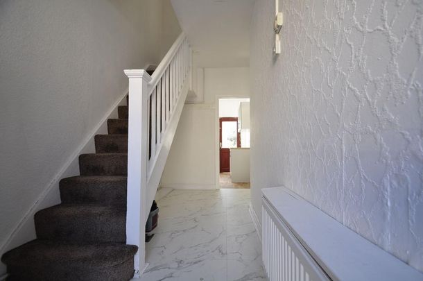 3 bedroom terraced house to rent - Photo 1