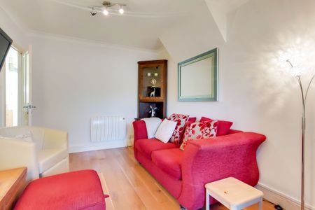 Weald Lane, Harrow - Photo 2