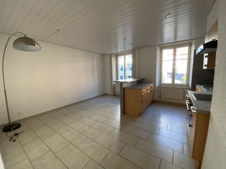 St-Imier, appartement lumineux de 2.5 pièces au 1er étage - Photo 4