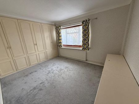 PETERBOROUGH - Photo 5