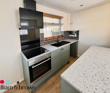 Vauxhall Avenue, Clacton-On-Sea, Jaywick - Photo 2