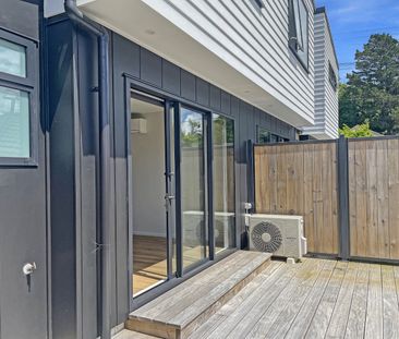 Townhouse Living - Photo 6