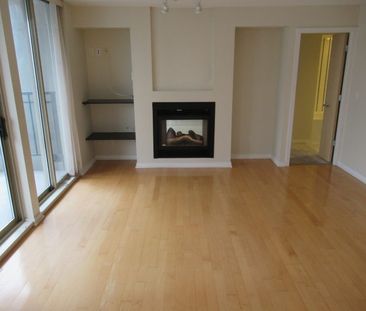 $3,600 / 2br – 950ft2 – Spacious Open Concept w/ 2 Beds 2 Baths plu... - Photo 2