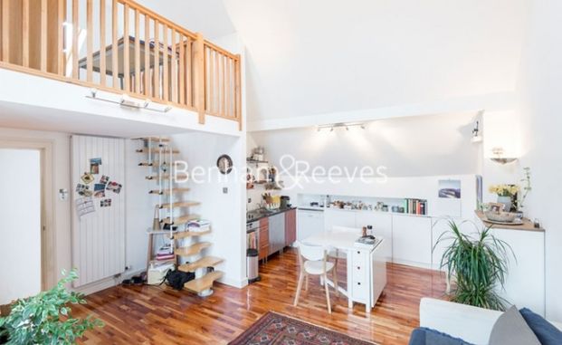 2 Bedroom flat to rent in Heath Drive, Hampstead, NW3 - Photo 1