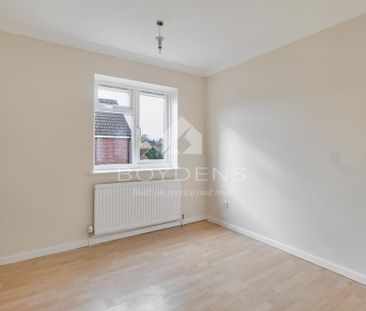 4 bedroom detached house to rent - Photo 4