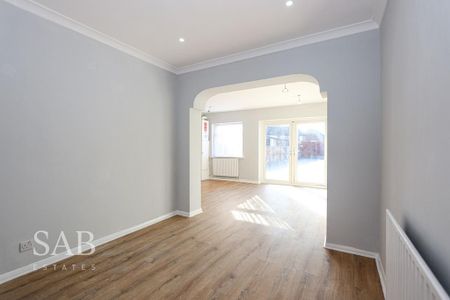 4 bedroom terraced house to rent - Photo 3