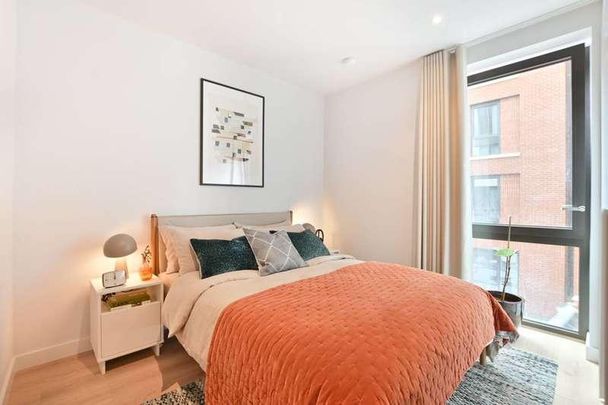 The Maple, Brent Cross, NW2 - Photo 1