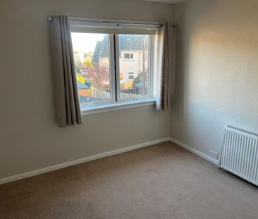 2 bedroom semi-detached house to rent - Photo 6