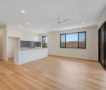 Luxury Living Awaits at 58 Daisy Street - Photo 3