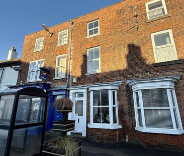 2 bedroom terraced house to rent - Photo 2