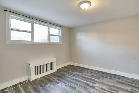 112 Alder Crescent #102 , - Photo 4