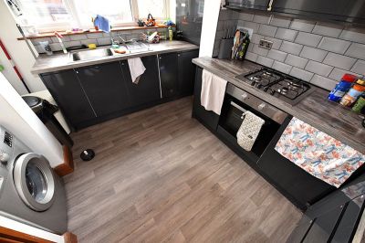 6 bedroom House in Richmond Avenue, Leeds - Photo 3