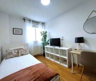 Avenida de España, Coslada, Community of Madrid 28821 - Photo 3