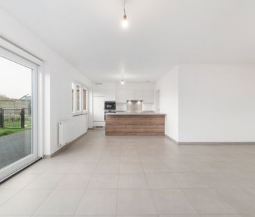 Ruime halfopen bebouwing met 4 slaapkamers in Lochristi - Photo 1