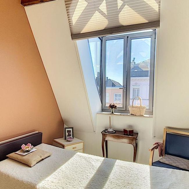 Appartement te huur in Tournai voor € 1.680 met 1 slaapkamer - Foto 1