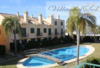 FOR RENT: SPACIOUS AND ELEGANT 4-BEDROOM BUNGALOW FOR LONG TERM