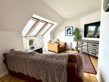 3 bedroom flat to rent - Photo 3