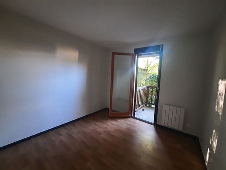 Location Appartement 2 pièces 47m² - Photo 2