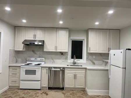 For Lease - 77 Nash Drive, Toronto, Ontario - Photo 2