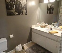 $1750 / 2br – 1013ft2 – Spacious 2 Bed + 2 Bath Top Floor Unit in L... - Photo 6