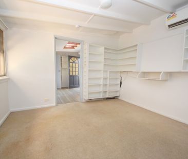 27 Ogilvy Street, Peakhurst NSW 2210 - House For Rent | Domain - Photo 4