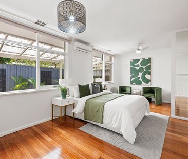 A FAMILY SANCTUARY OF LIGHT, SPACE AND PRIVACY - Photo 6