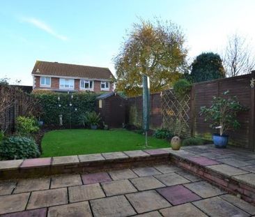 2 bedroom end of terrace house to rent - Photo 5