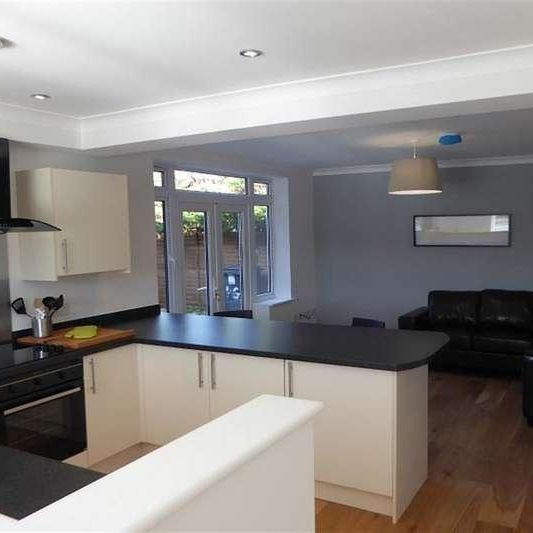 Reading Road, Pangbourne, Reading, RG8 - Photo 1